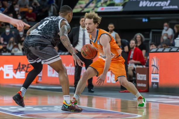 以及他如何 以及他如何