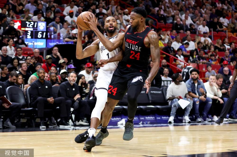 随着国内外 随着国内外