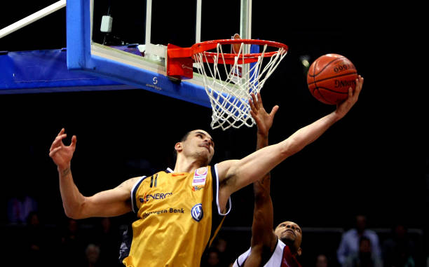 窗重入草重 窗重入草重